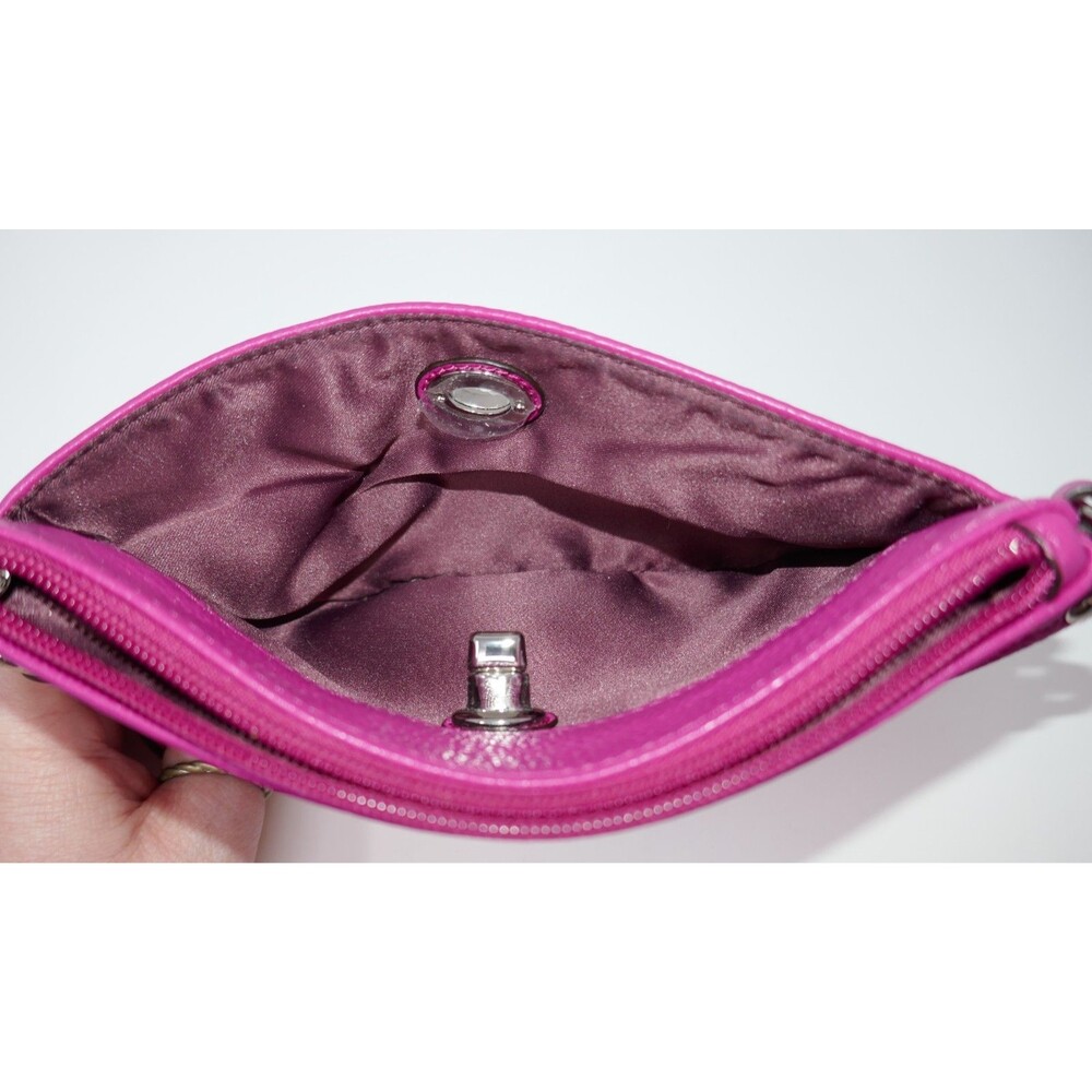 Coach Park Bright Magenta Pebbled Leather Medium Turn Lock Wristlet F49472 - Picture 9 of 13